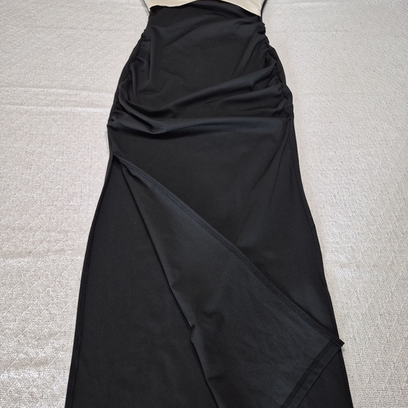 SHEIN Black and Cream One-Shoulder Dress - Picture 7 of 9